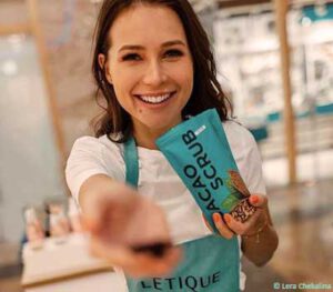 Letique Cosmetics Gründerin Lera Chekalina in einem Letique Store