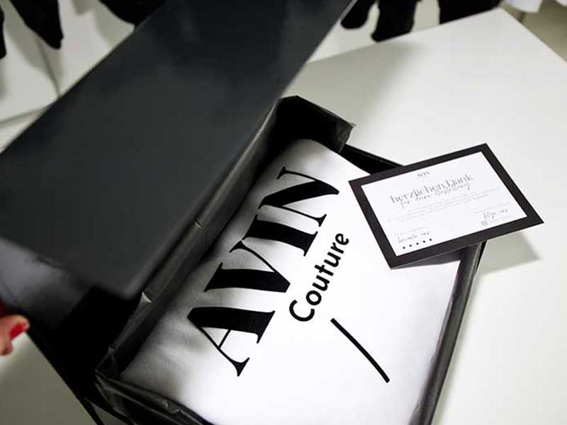Sicherer Versand bei AVIN Couture elegante Streetwear Mode online kaufen